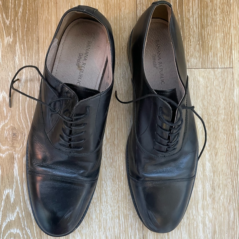 Banana Republic Men’s Dress Shoe - worn once!